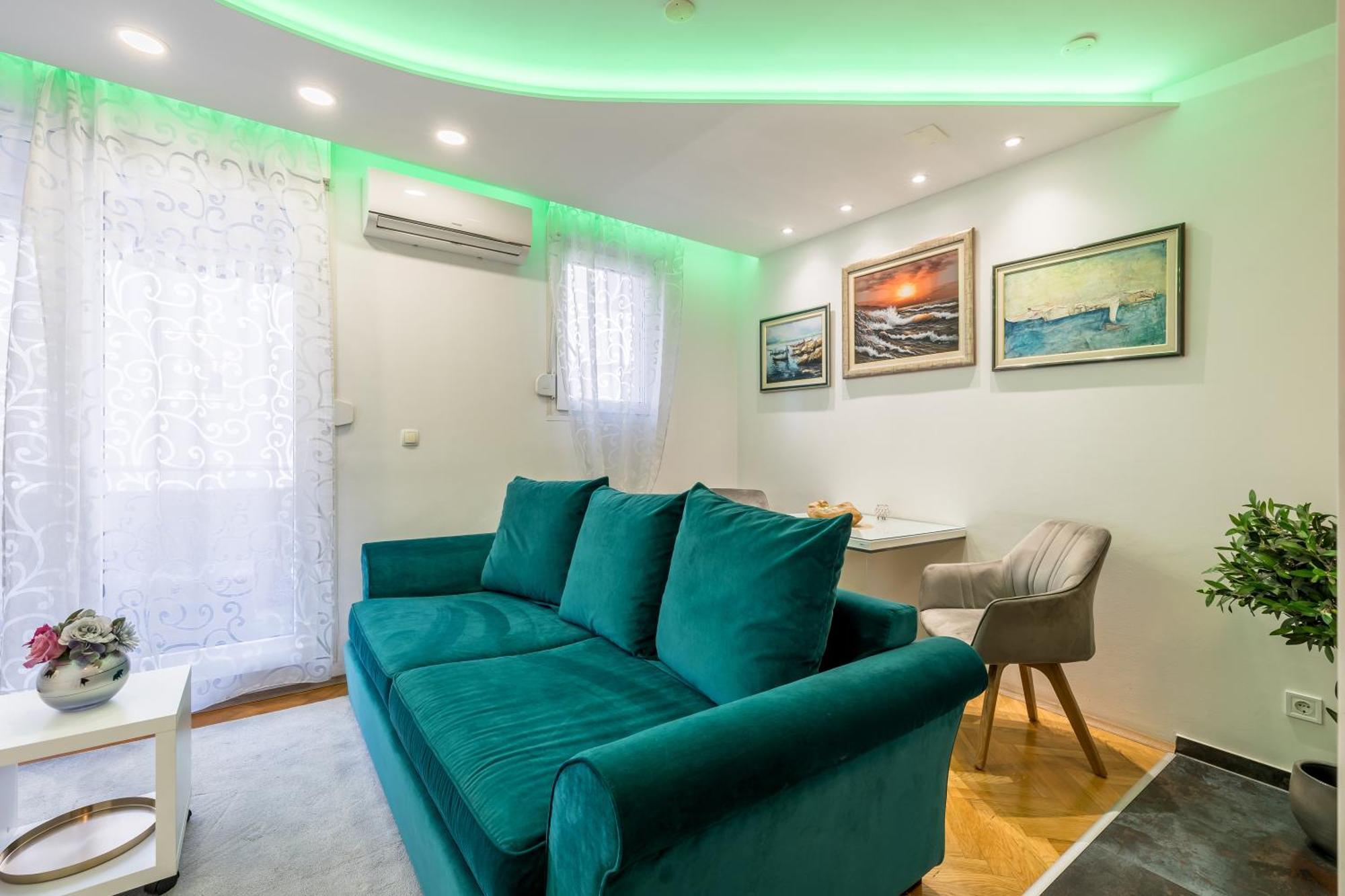 Noemi Luxury Apartment Solin Exterior photo