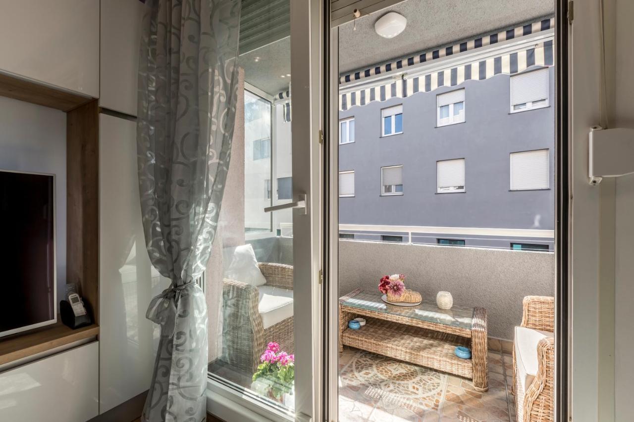 Noemi Luxury Apartment Solin Exterior photo