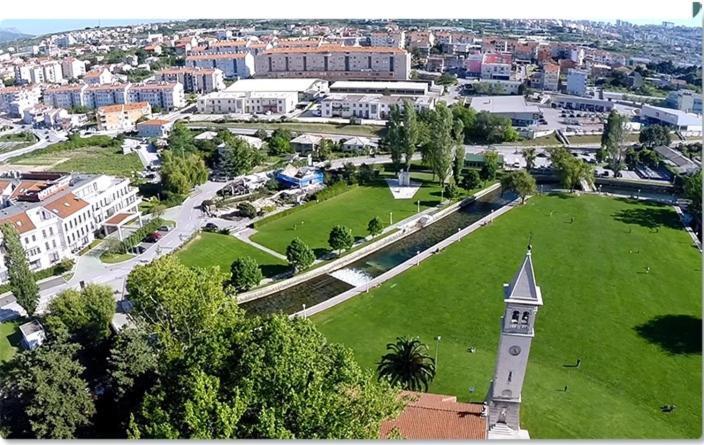 Noemi Luxury Apartment Solin Exterior photo